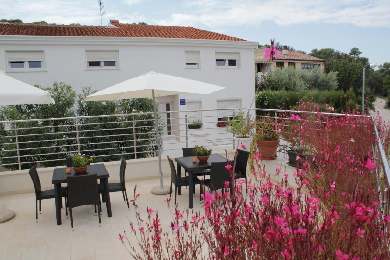 Sebelja Apartment *